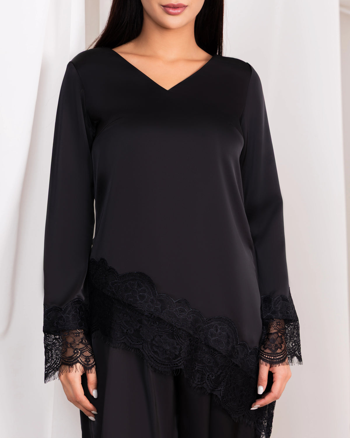 Diagonal Lace Top – Midnight Black