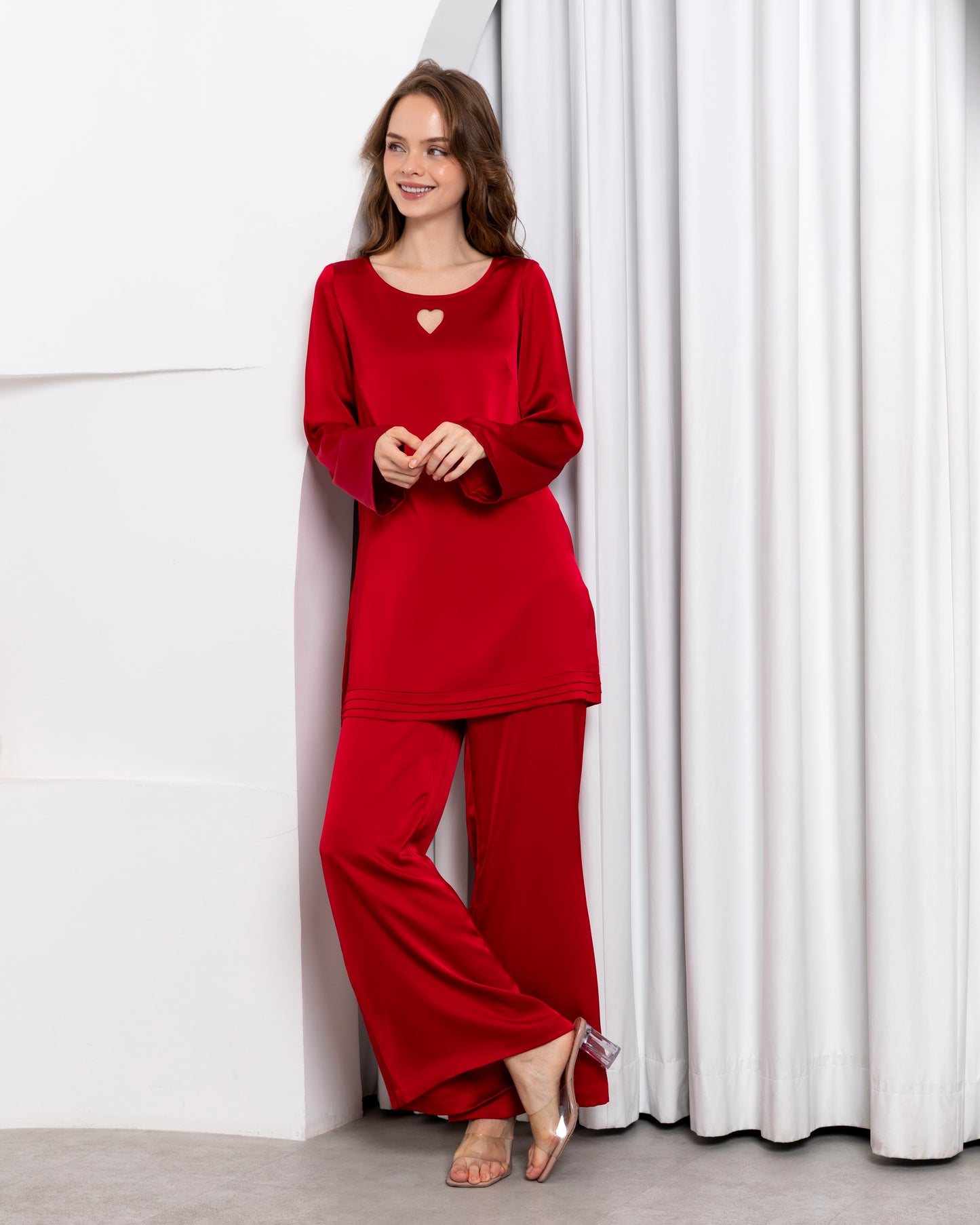 Aura Elegance Set – Crimson Red
